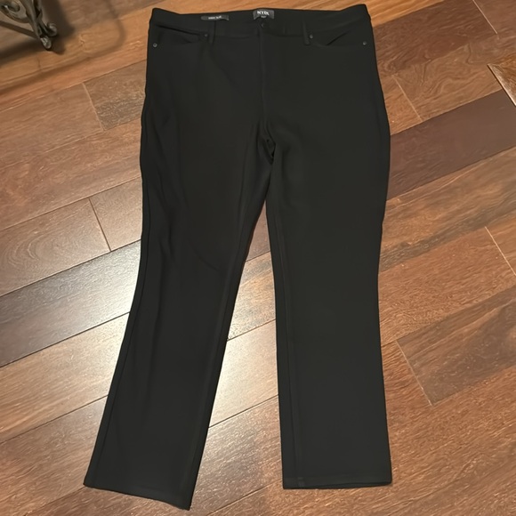 NYDJ Sheri slim black 5 pocket stretch jeans - Picture 10 of 12